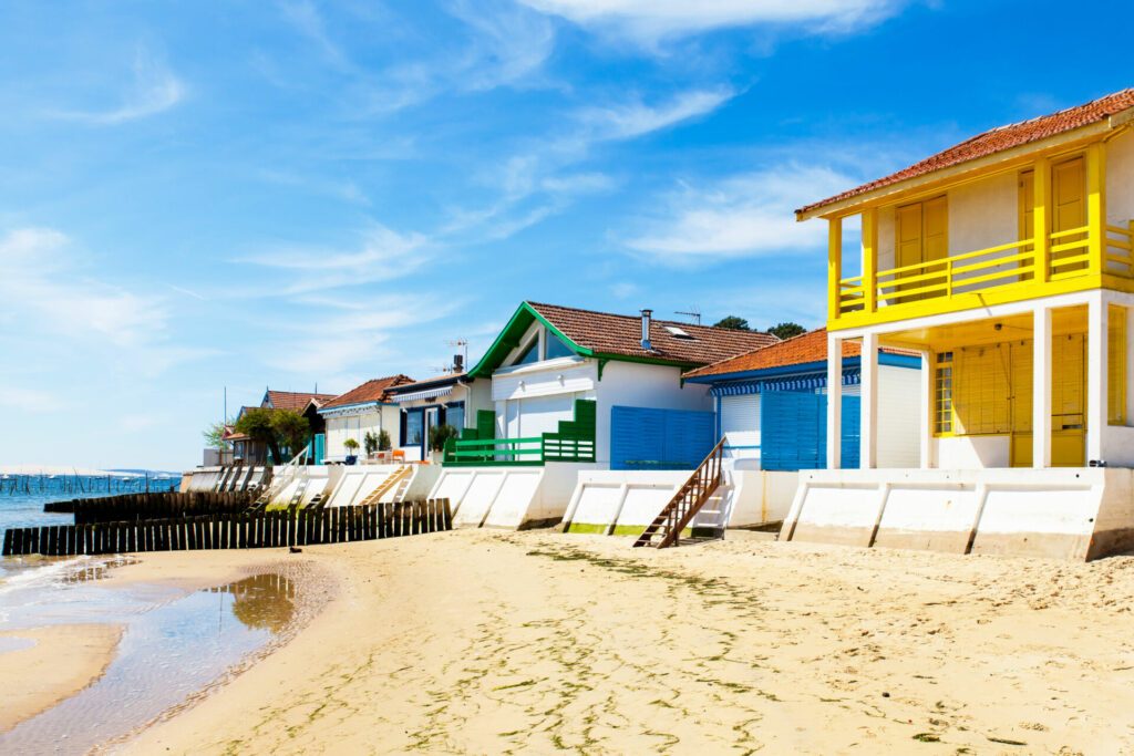 farbenfrohes Haus im Village de l'herbe Bassin Arcachon