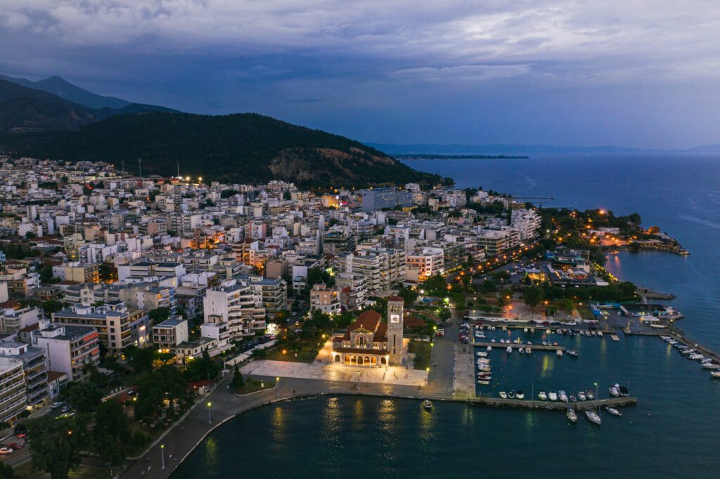 Volos bei Nacht