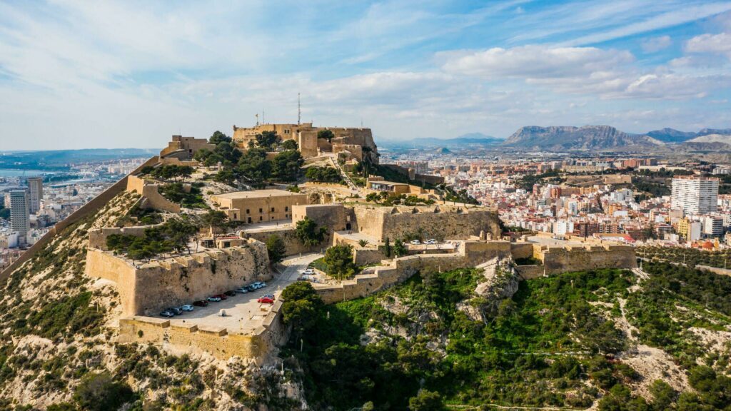 Die Burg von Santa Barbara in Alicante