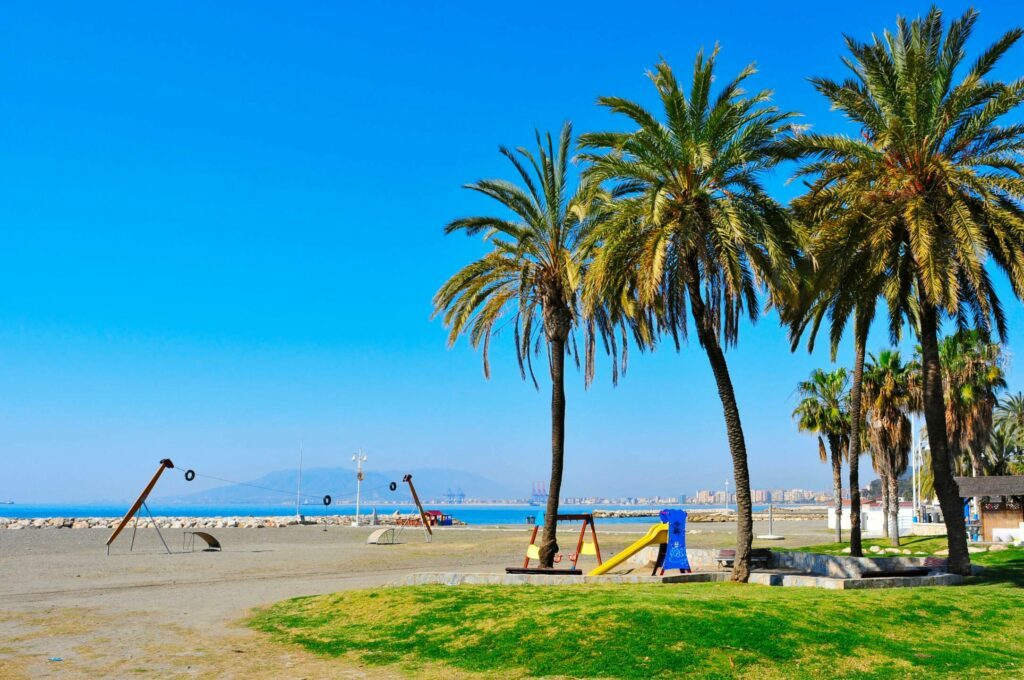 Der Strand El Palo in Malaga