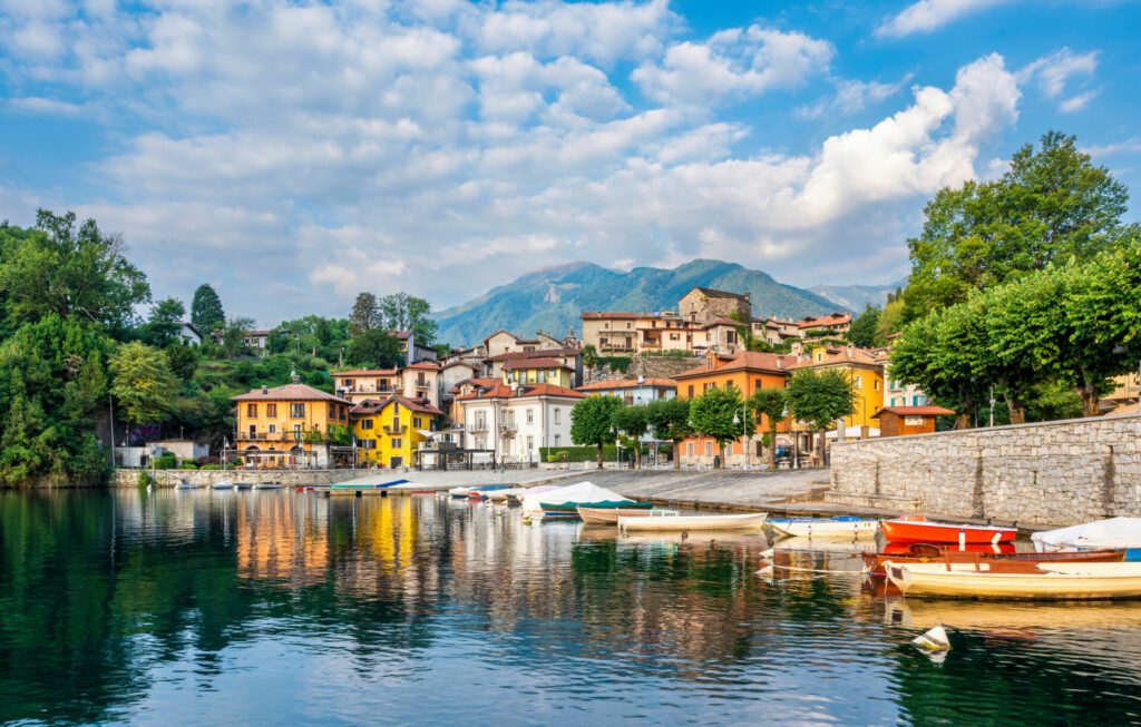 Altstadt von Mergozzo Dorf in Italien